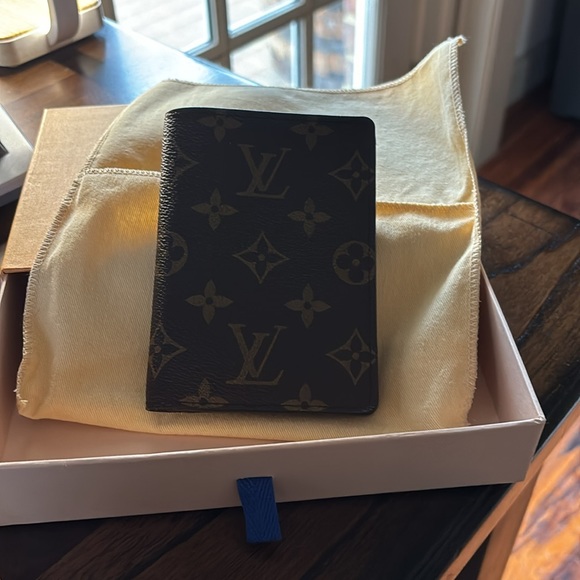 NWOT Louis Vuitton wallet - Picture 3 of 12